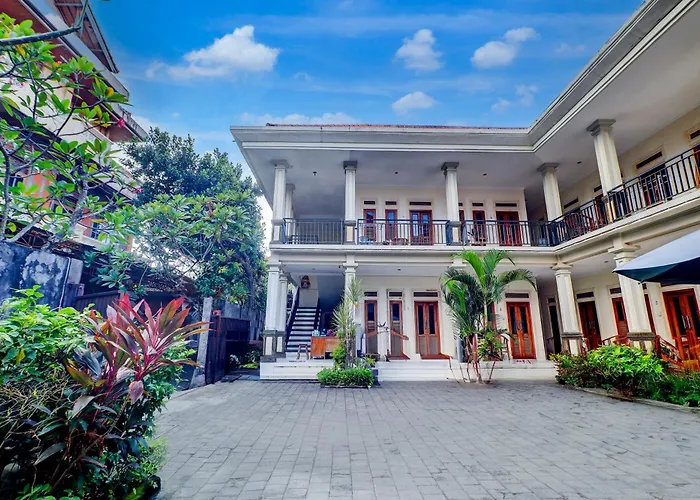 Collection O Budget Door @poppies Road Hotel